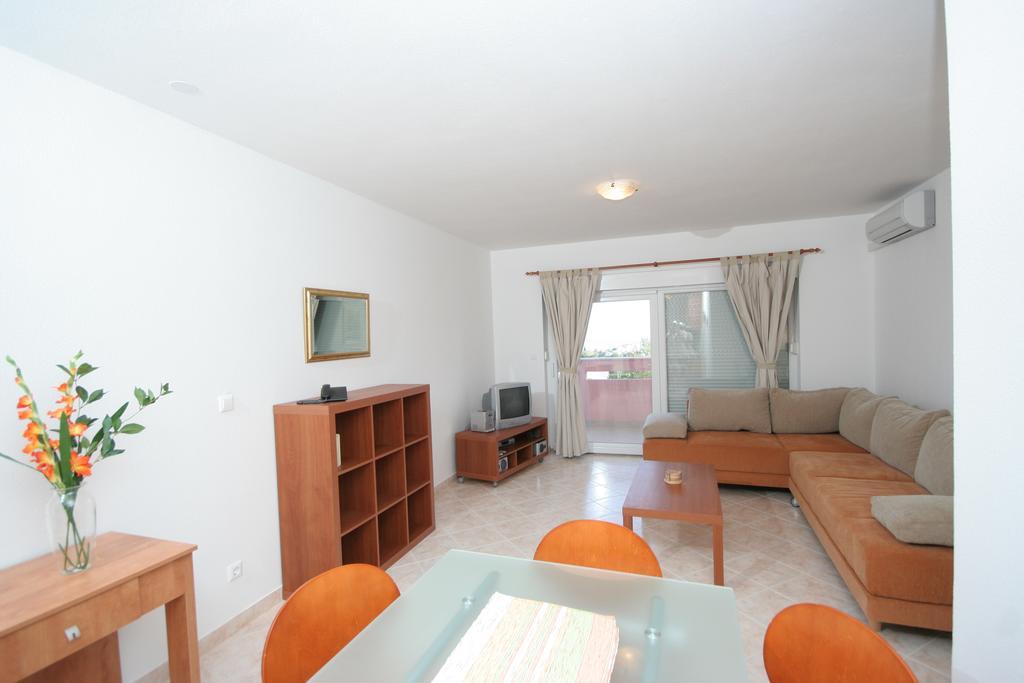 Apartments Mavarcica Trogir Zimmer foto
